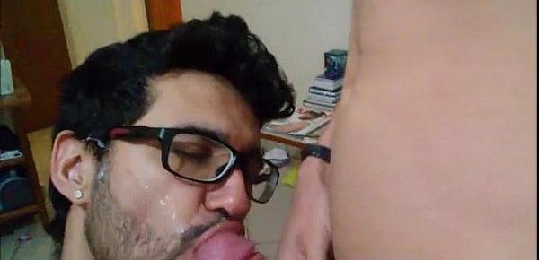  Hélyo Karvalho gozando na cara do Marcos goiano e depois beijando na boca